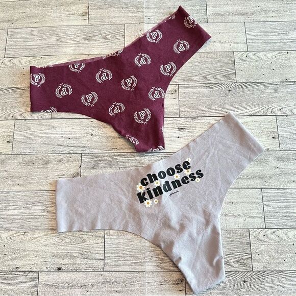 2 VICTORIA’S SECRET PINK SEAMLESS THONG MEDIUM‎ - Picture 2 of 6